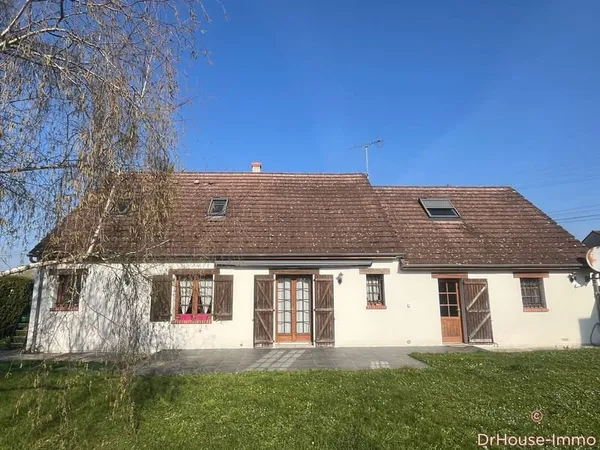 Maison familiale de 7 pièces 151 m² SH très bon état sur 1200 m², dépendances de 70 m² projet possib