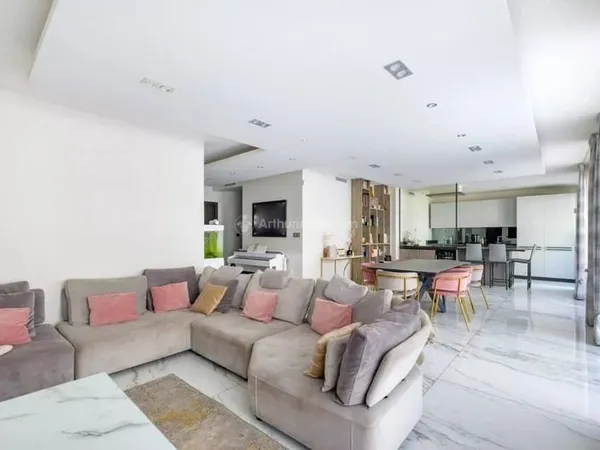 Appartement 4 pièces 110 m²