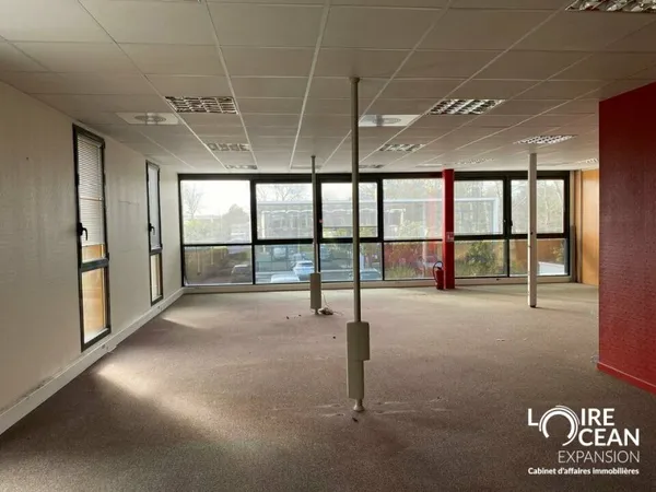 Local professionnel 185 m²