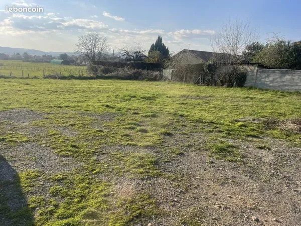 Terrain 810 m² Sarcey