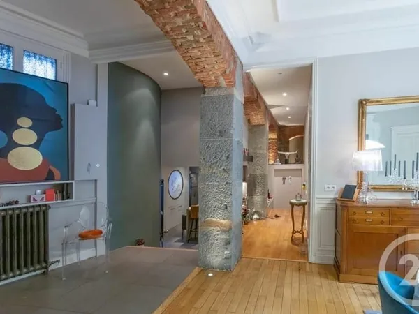 Appartement 6 pièces 158 m²