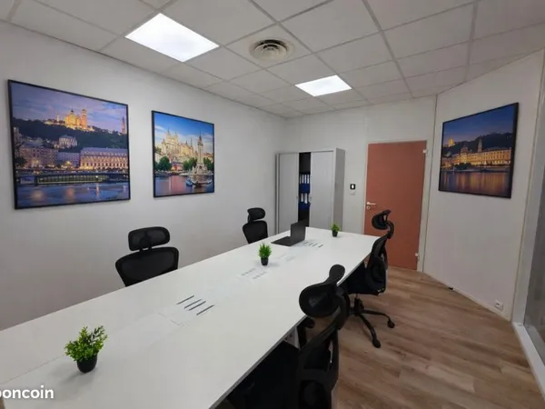 Location postes équipés - coworking - Rénovation neuve - Proche métro Jean Jaurès