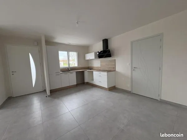 Maison 88 m² Froidfond