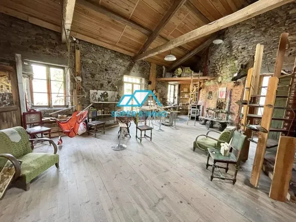 MAISON - GARAGE - REMISE