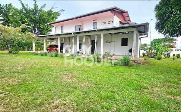 Maison de pays + 2appts A VENDRE
