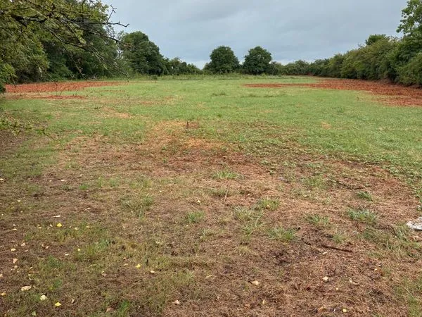 Bien agricole et foncier Vente Chassors  8000m² 25€