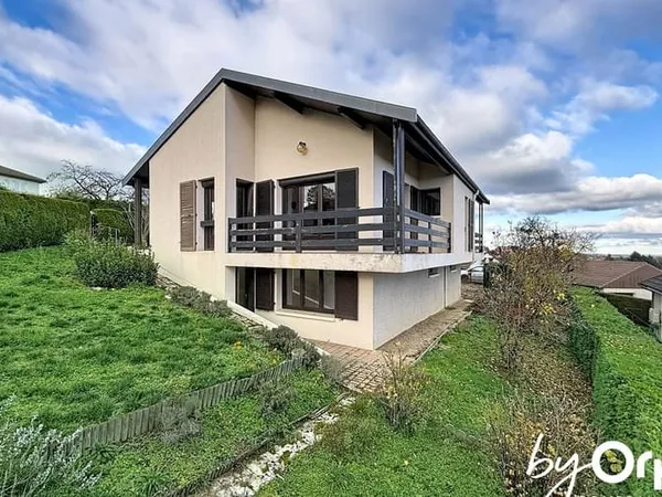 Maison 4 pièces 136 m²
