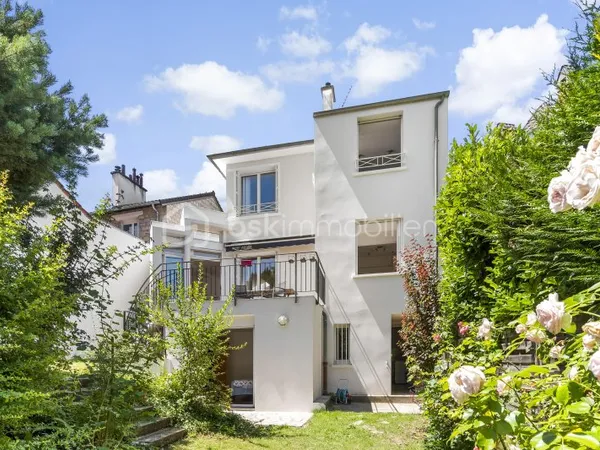 Maison 8 pièces 177 m²