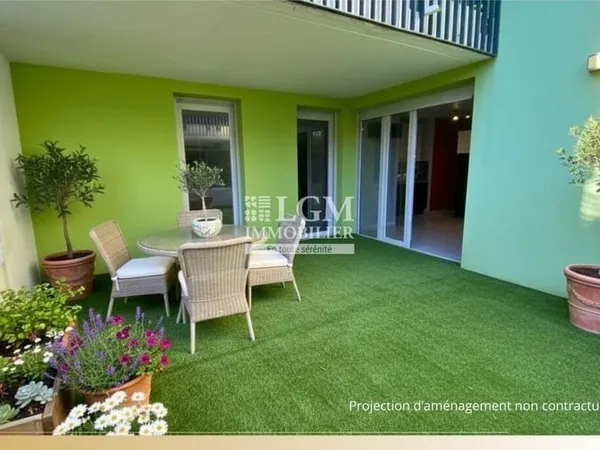 À vendre à Montpellier, quartier Ovalie, un appartement où la terrasse devient une véritable pièce d