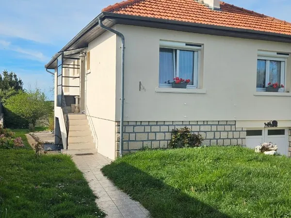 Maison ( 5 pièces )