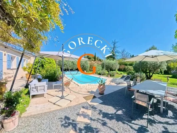 Belle villa située à seulemnt 3 km d'Uzès
