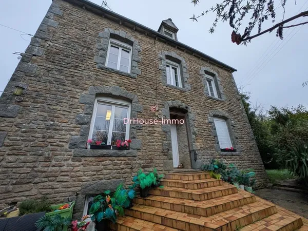 Maison de caractère proche de Collinée dans le Mené