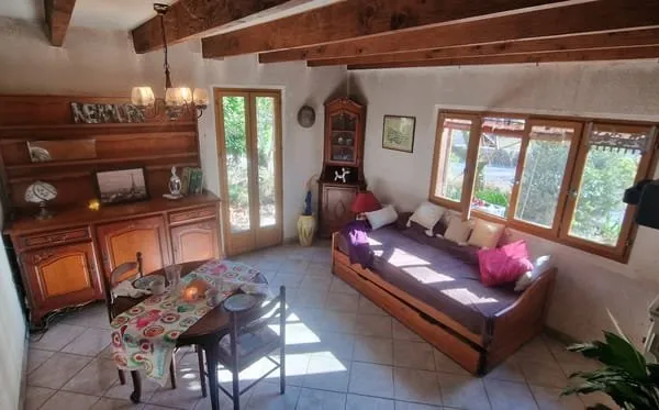 Nouvelle opportunité pour cette maison avec jardin et grange