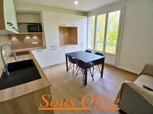 Bel appartement rénové avec vue sur les montagnes