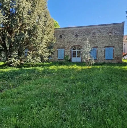 Château 12 pièces 395 m²