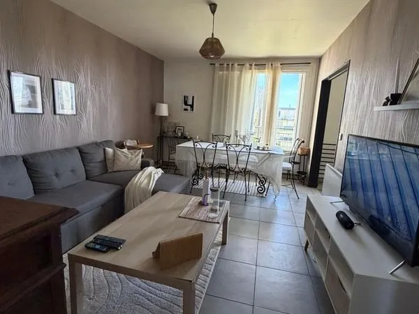 Appartement F4 meublé