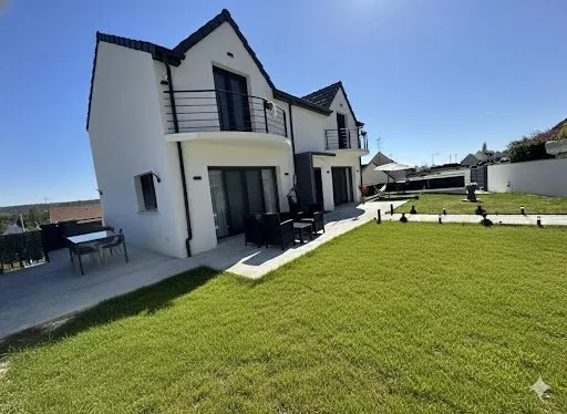 Villa 6 pièces 141 m²