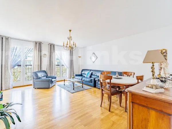 Immeuble de standing, 4 pièces 98 m2, lumineux