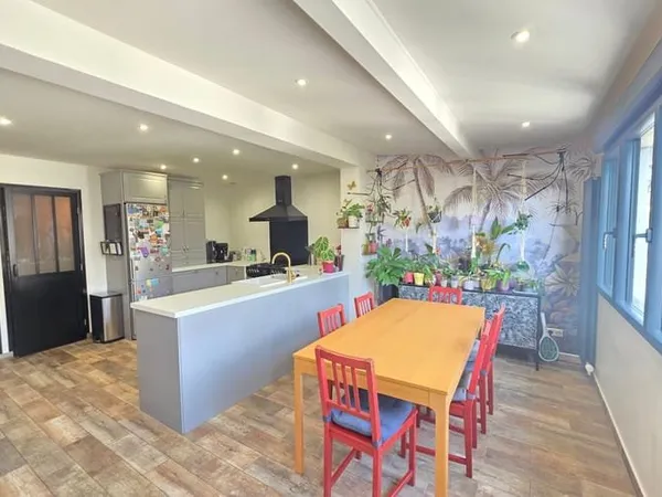 Maison 6 pièces 105 m²
