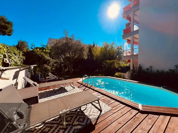 APPARTEMENT REZ DE JARDIN - CORNICHE D'AGRIMONT
