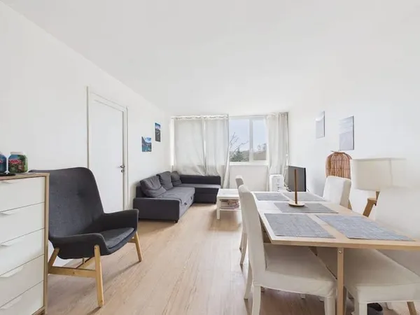 Appartement 5 pièces 77 m²