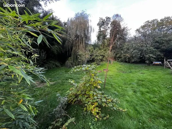 Terrain 3 400 m² Limoges