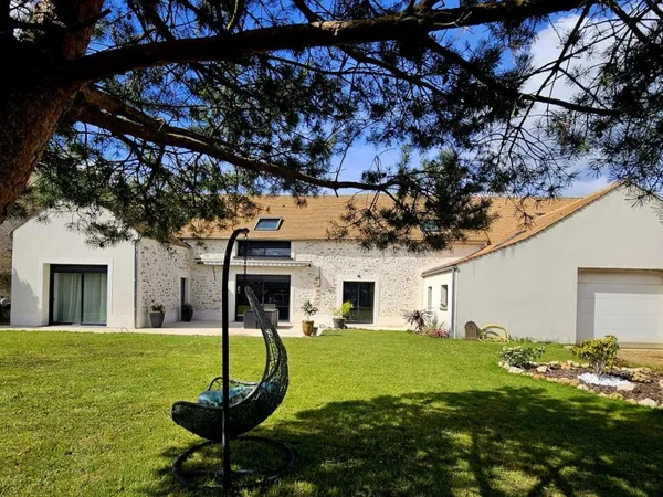 MAISON DE CARACTERE - 269M2 - TERRAIN DE 1200EUR
