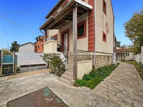 Maison 9 pièces 170 m²