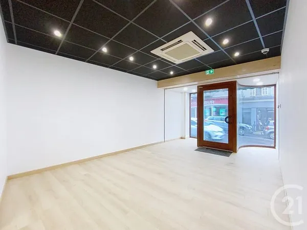 Appartement 2 pièces 77 m²