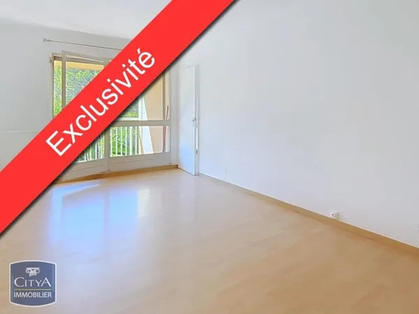 Studio 1 pièce 30 m²