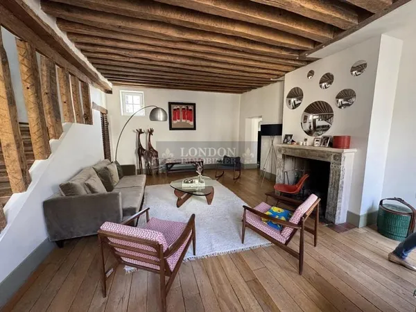 Maison 8 pièces 249 m²