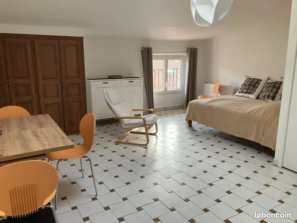 Studio meublé rénové climatisé