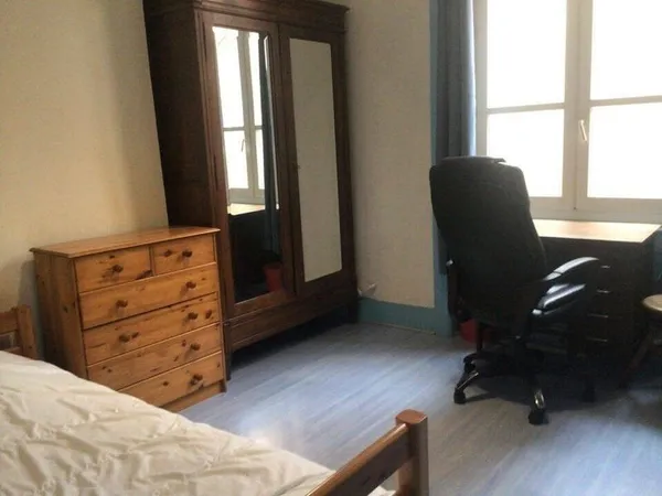 Studio 1 pièce 12 m²