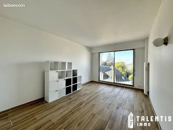 Bureaux 86 m² Nantes