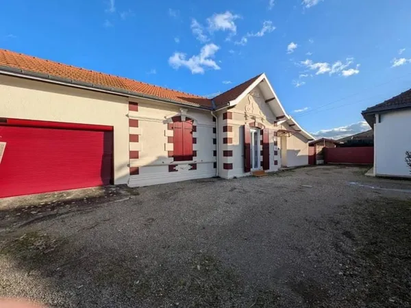 Maison 120m² sur une parcelle de 1200 m², terrasse, jardin et garage