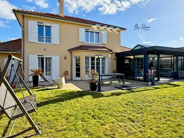 À vendre - Villa Kaufman & Broad avec véranda haut de gamme - 190 m² - Grand jardin paysager - 77600
