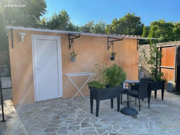 Studio étudiant ou Proff