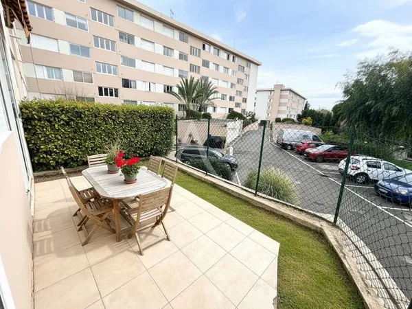 Cagnes sur Mer Beau 2p 44 m² 2 Terrasses 7m2 et 8,50m2 Cave
