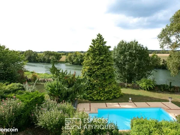 Maison 9 pièces 240 m²
