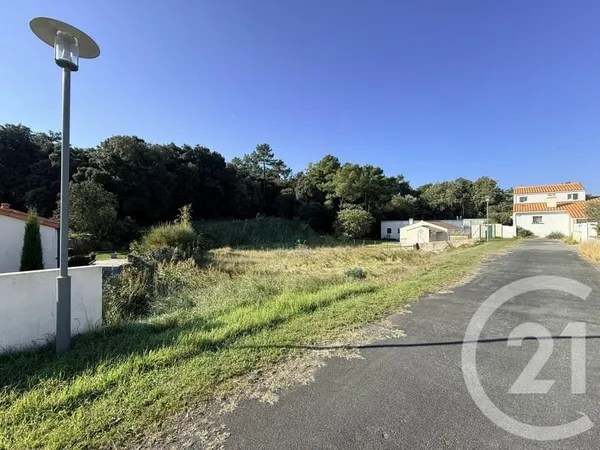 Terrain 400 m²
