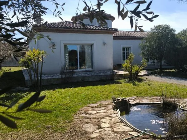 Villa récente de plain pied à BRAM