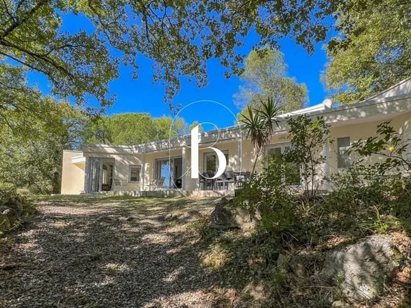Maison et villa de prestige Vente Cornillon 7p 180m² 549000€