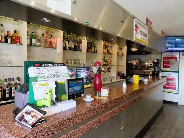 Hôtellerie et restauration Vente Le Cannet   264000€