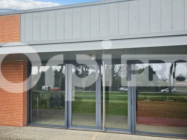 Local commercial 92 m²