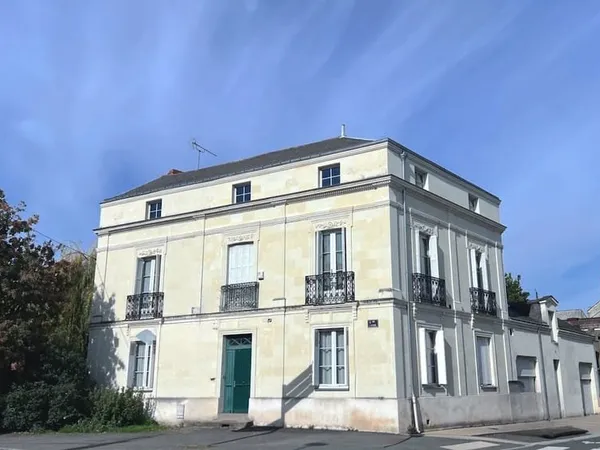 ELEGANTE MAISON DE VILLE À SAUMUR