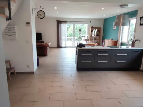 Maison 5 pièces non meublée 190 m²