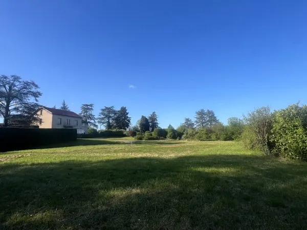 Vends maison à rénover - 365m²