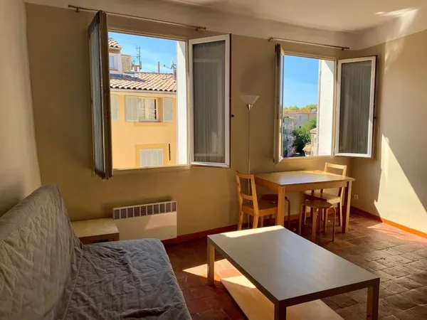Aix en Provence en plein coeur du centre ville Type 2 meubl
