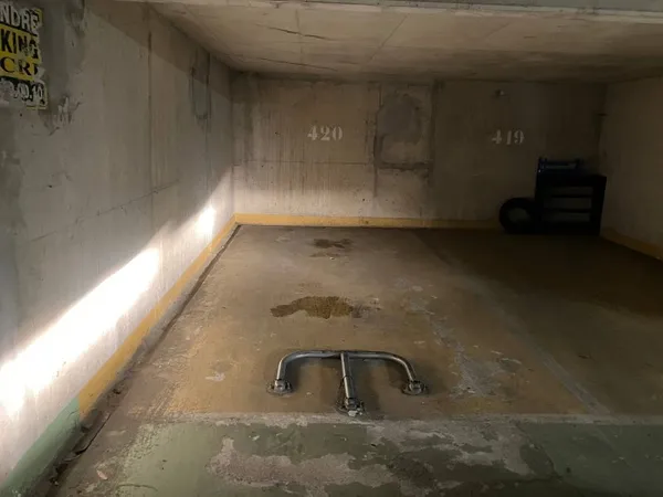 Parking 15 m²