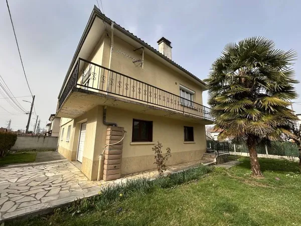 Maison 6 pièces 130 m²